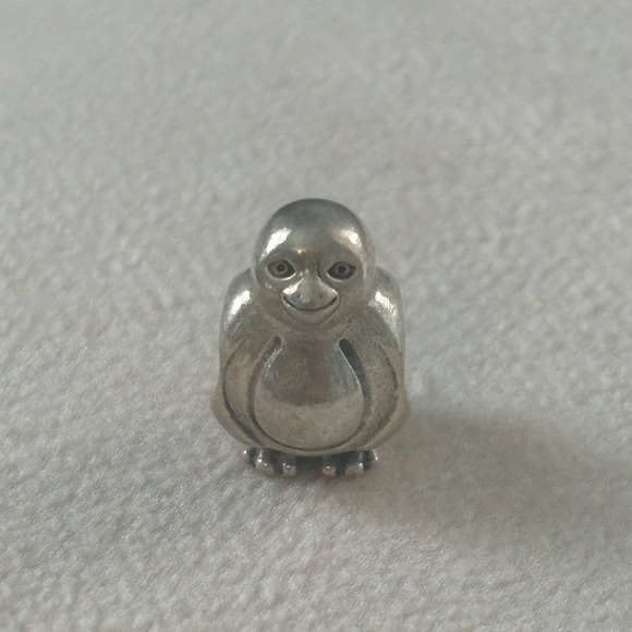 Pandora Penguin Smooth Head Charm Bead 790423 RETIRED - Picture 2 of 6